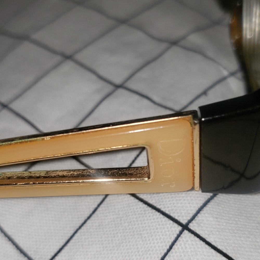 Dior Glasses 👓 - Picture 4 of 13